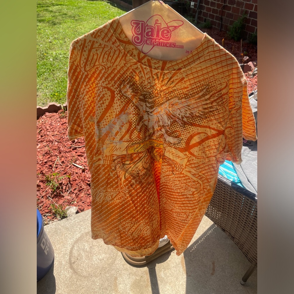 Untamed T-shirt, size large like new